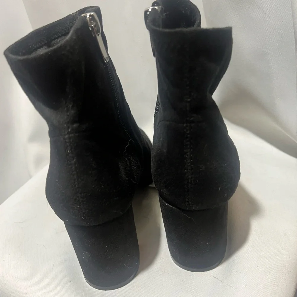 Marc Fisher Dyvine Black Ankle Boots size 7.5